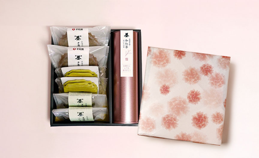 千紀園（せんきえん）の【母の日限定】和紅茶と宇治抹茶焼き菓子詰合せ＜母の日茶缶付＞